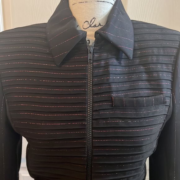 Lined Metallic pink pinstripe 3 piece Elizabeth Wessel Suit - Picture 16 of 17